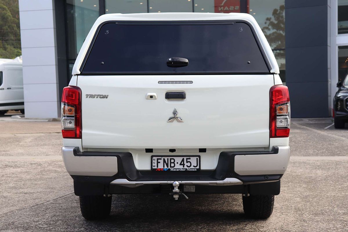 2021 Mitsubishi Triton GLX MR 4X4