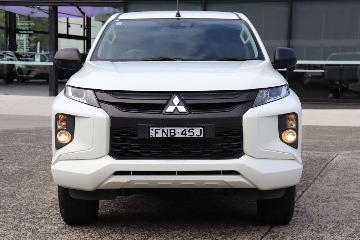 2021 Mitsubishi Triton GLX MR 4X4
