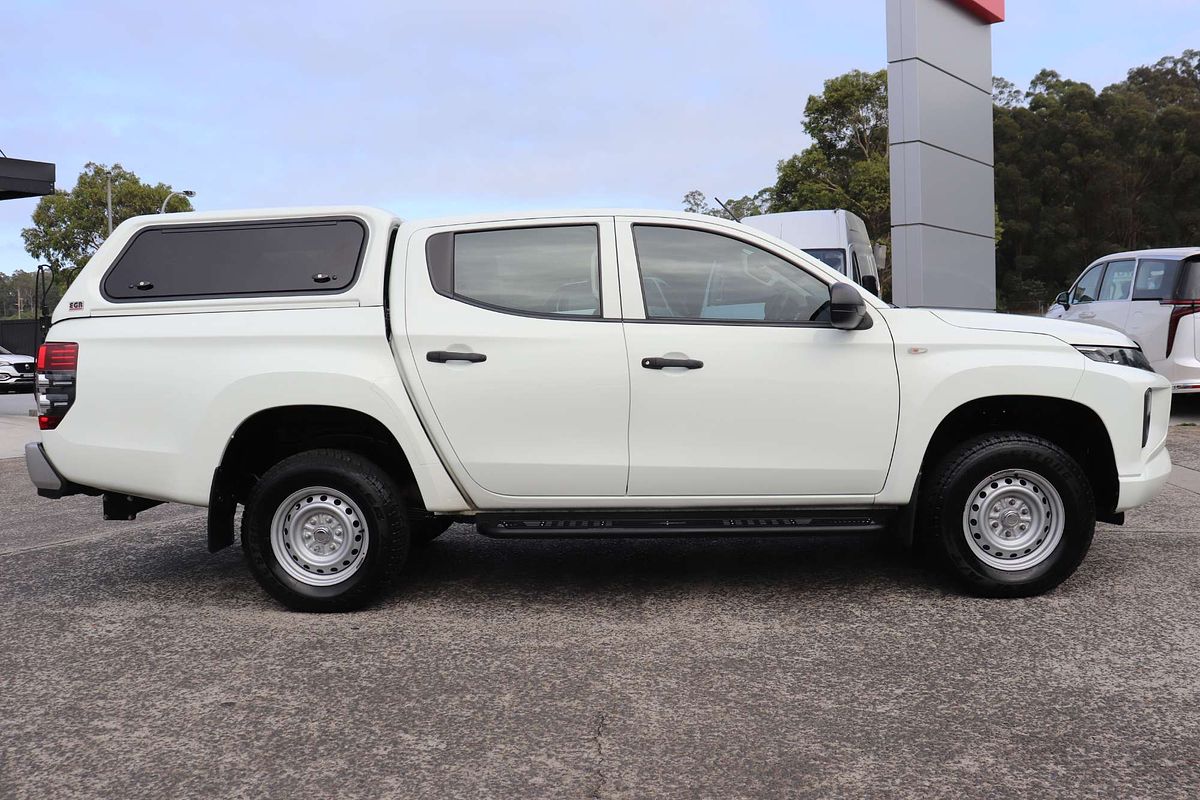 2021 Mitsubishi Triton GLX MR 4X4