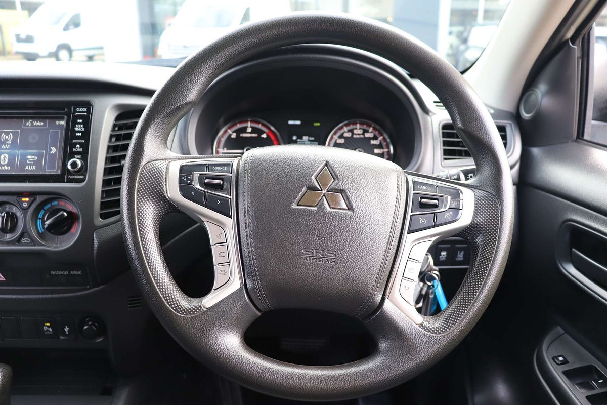 2021 Mitsubishi Triton GLX MR 4X4