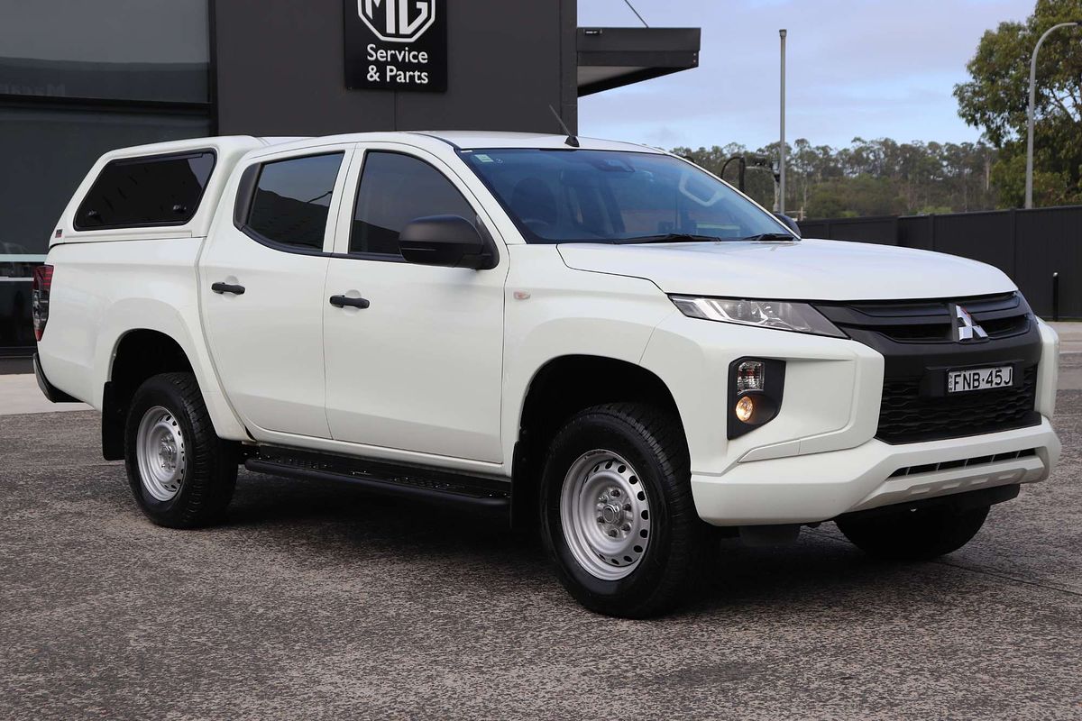 2021 Mitsubishi Triton GLX MR 4X4