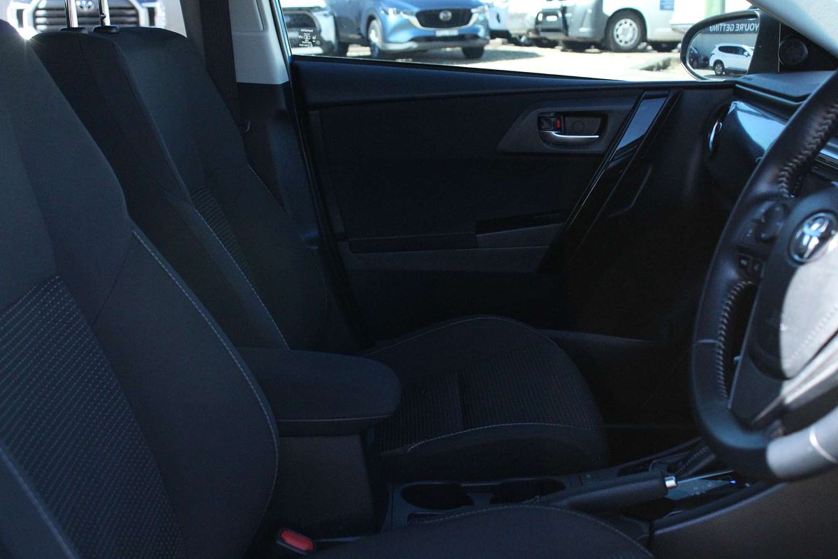 2017 Toyota Corolla Ascent Sport ZRE182R