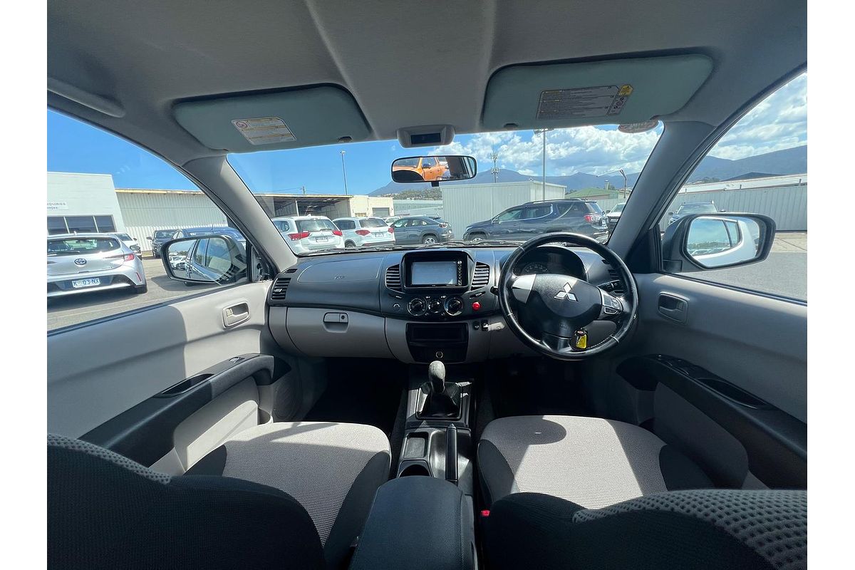 2010 Mitsubishi Triton GL-R MN Rear Wheel Drive