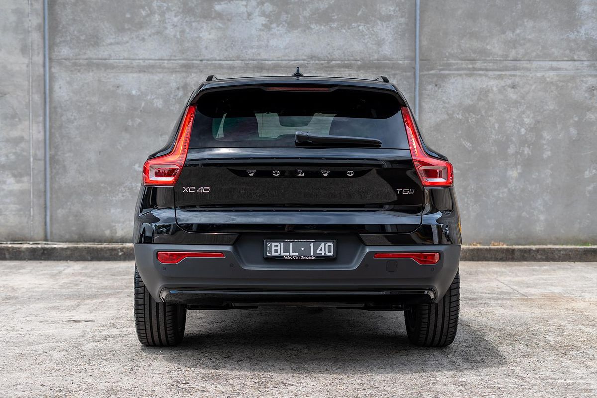 2020 Volvo XC40 T5 R-Design