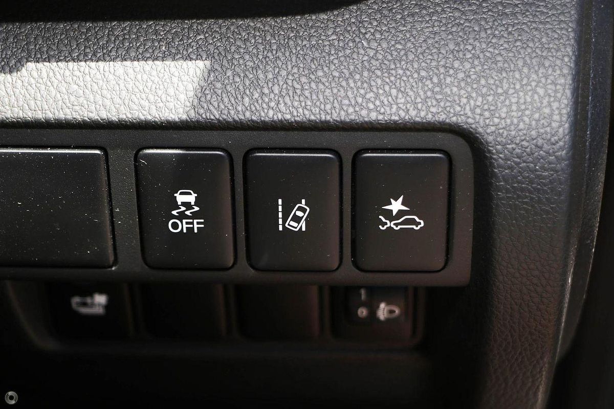 2024 Mitsubishi Eclipse Cross PHEV ES YB
