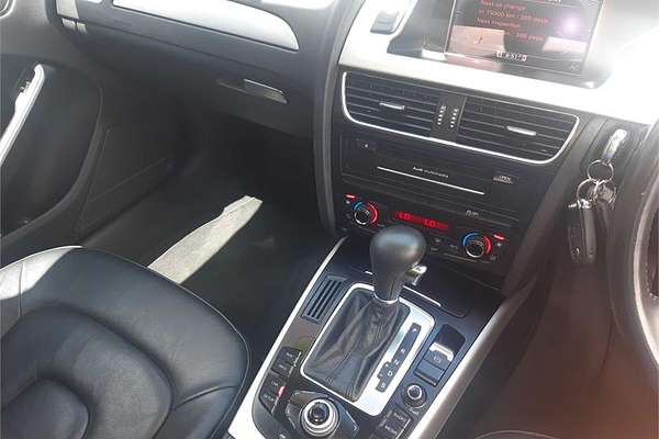 2011 Audi A4 2.0 TDI AVANT B8 (8K) MY12