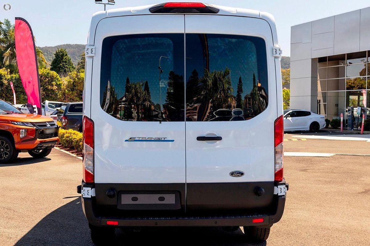 2024 Ford E-Transit 420L VO
