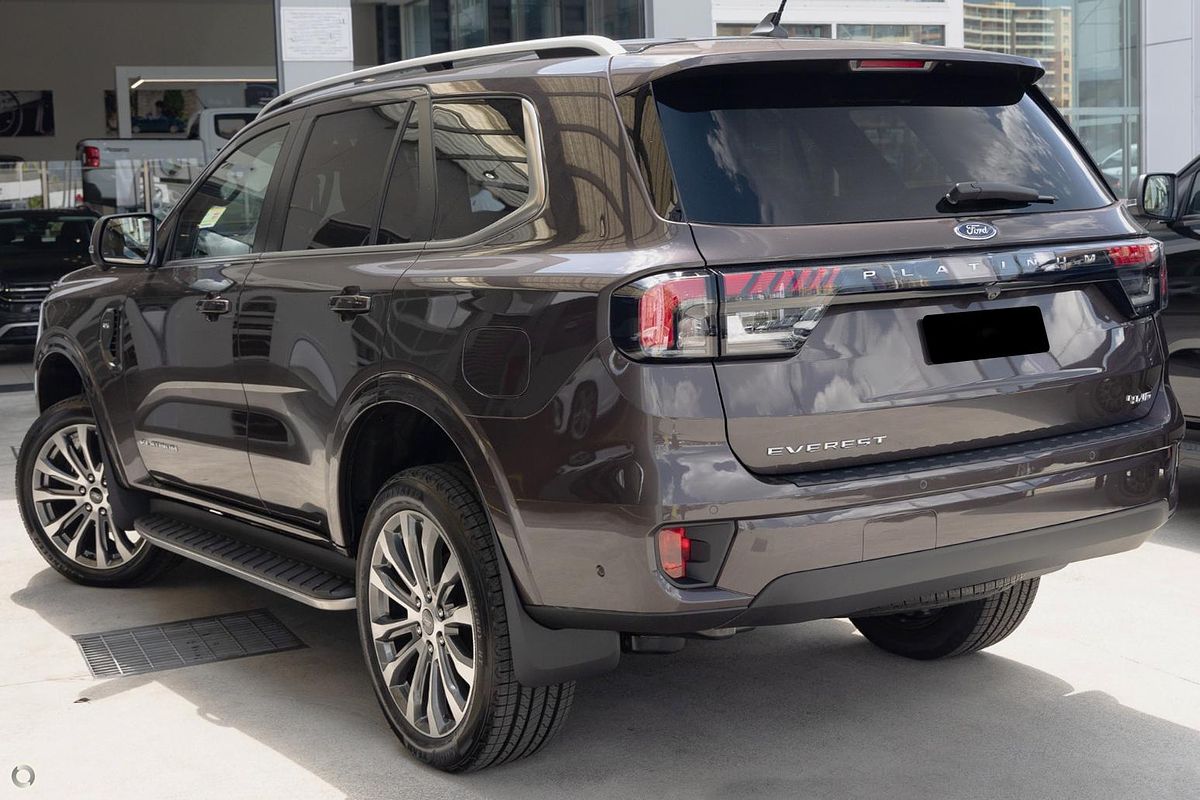 2024 Ford Everest Platinum