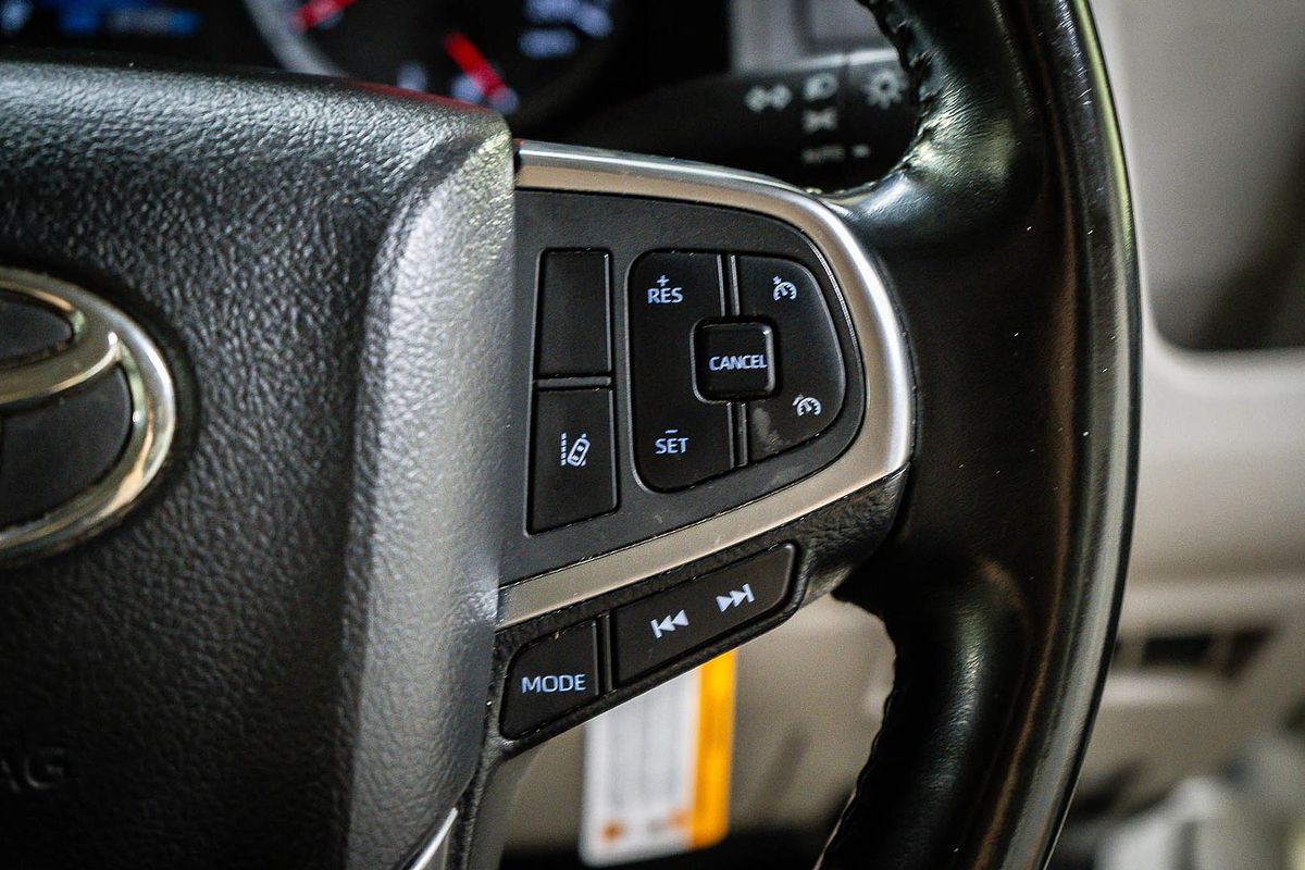 2021 Toyota Hiace GDH300R LWB