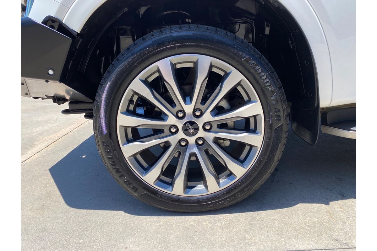 2023 Ford Everest Platinum