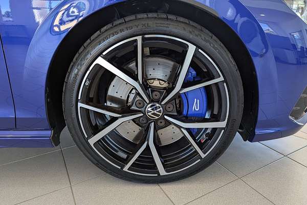 2022 Volkswagen Golf R 8