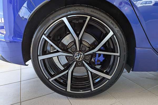 2022 Volkswagen Golf R 8