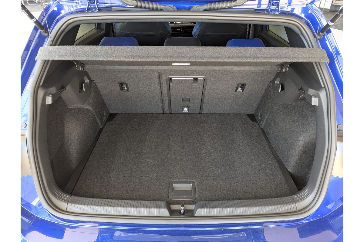 2022 Volkswagen Golf R 8