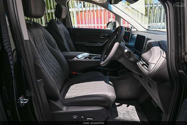 2023 LDV MIFA Executive