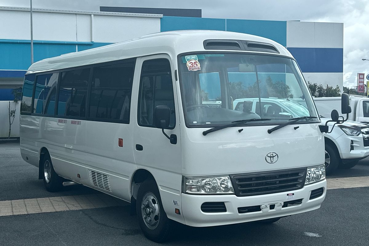 2013 Toyota Coaster Deluxe XZB50R