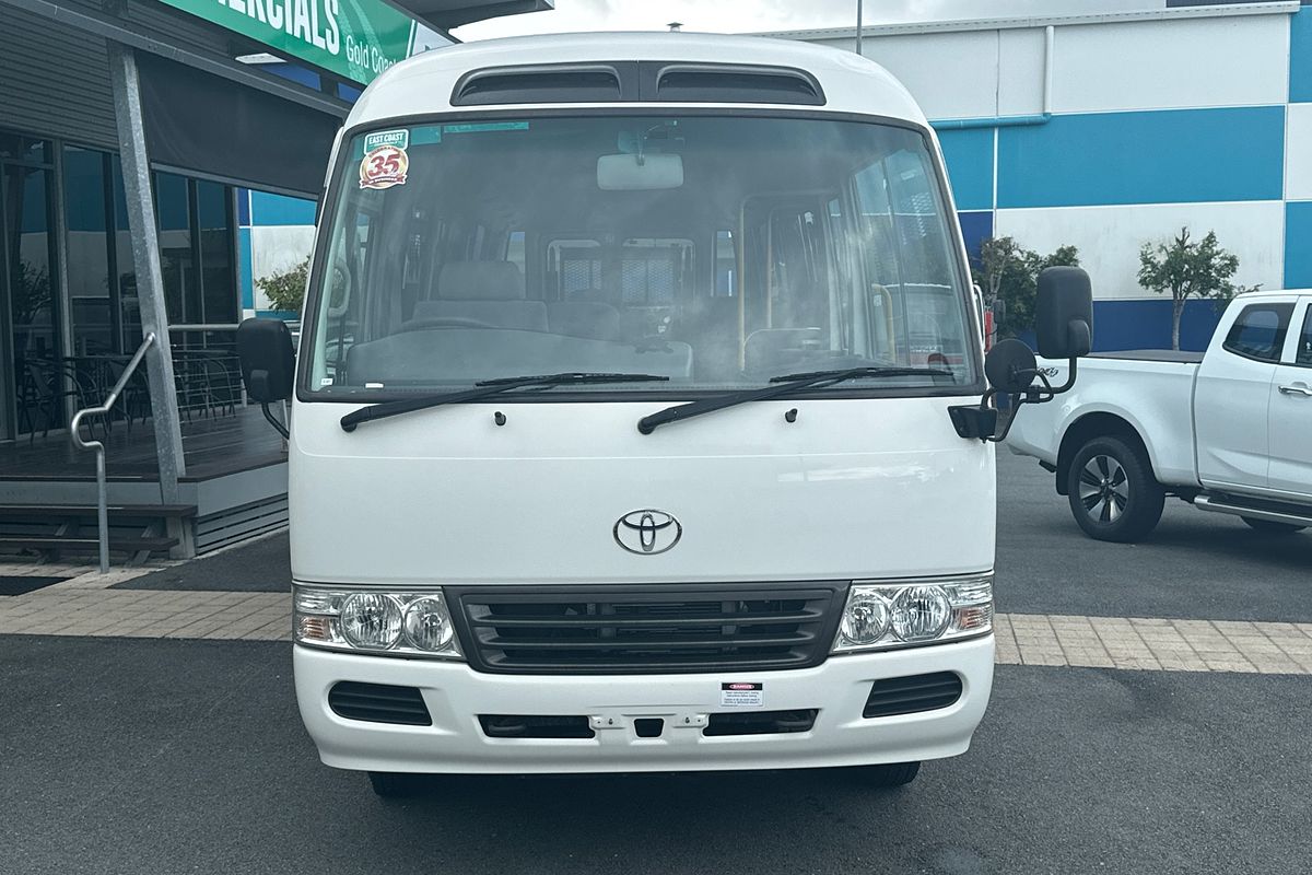 2013 Toyota Coaster Deluxe XZB50R