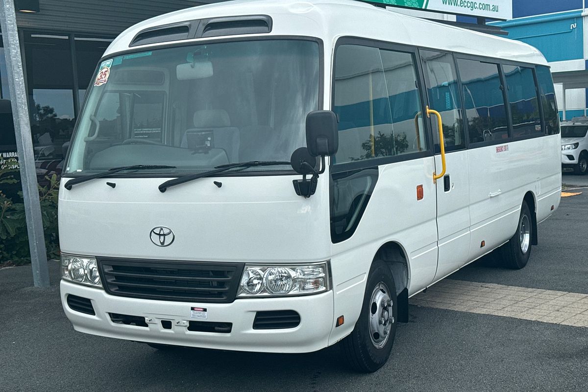 2013 Toyota Coaster Deluxe XZB50R