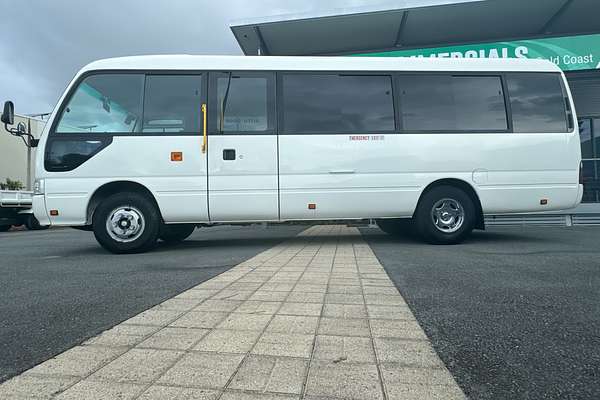 2013 Toyota Coaster Deluxe XZB50R