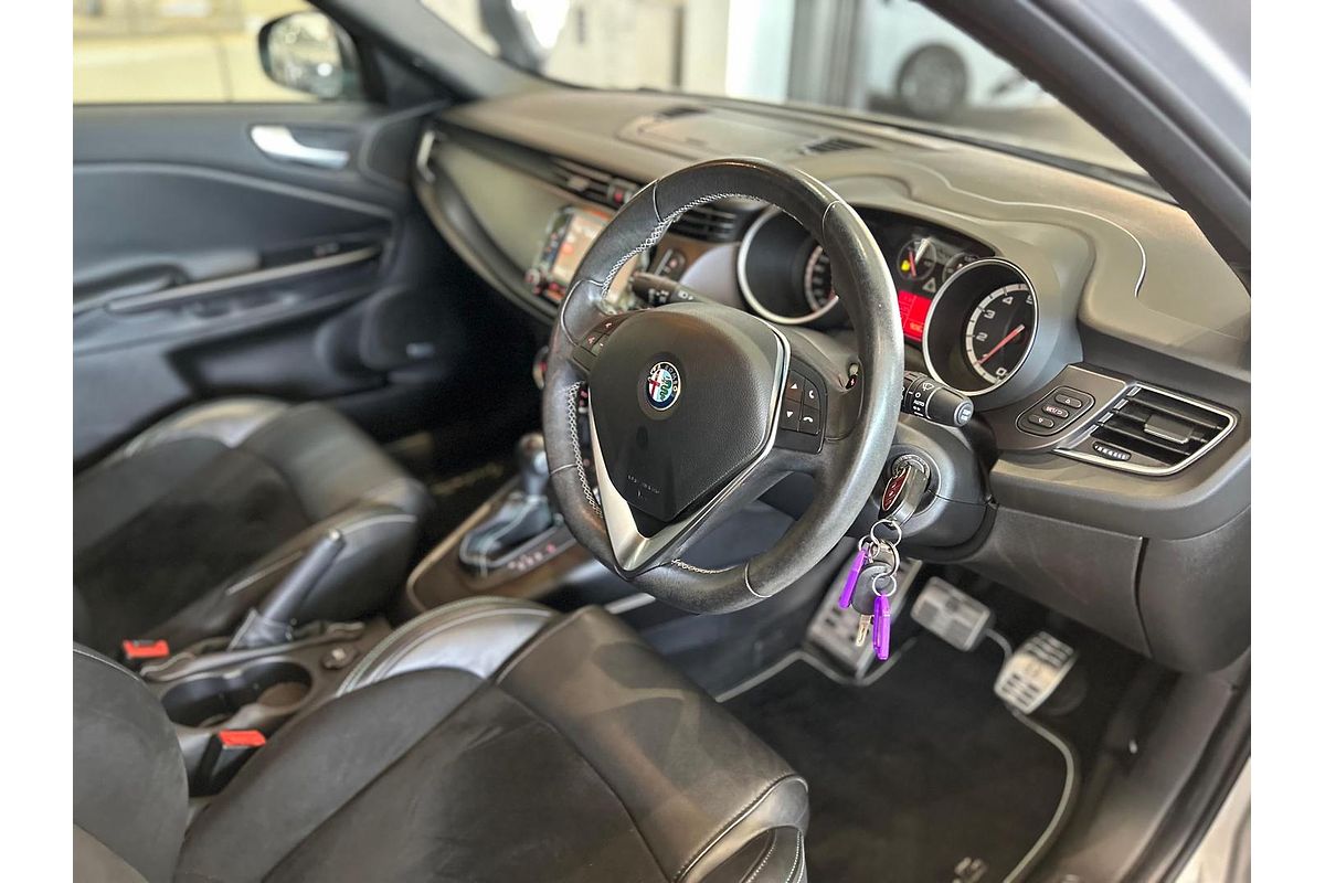 2015 Alfa Romeo Giulietta Quadrifoglio Verde Series 1