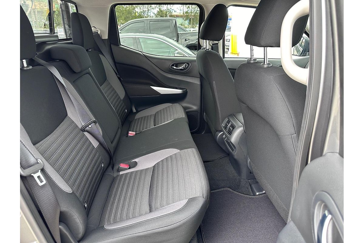 2024 Nissan Navara ST D23 4X4