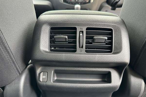 2024 Nissan Navara ST D23 4X4