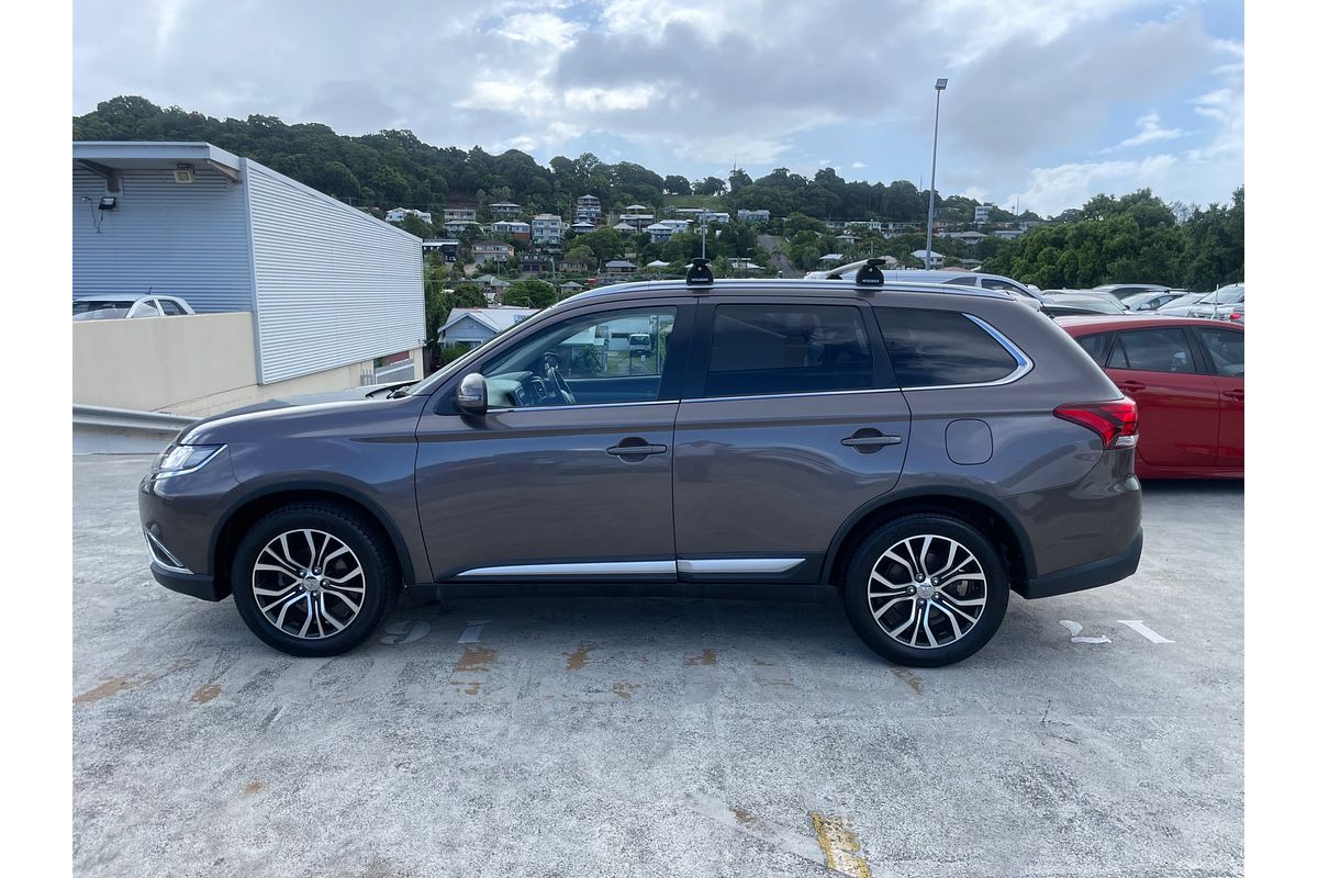 2016 Mitsubishi Outlander LS ZK