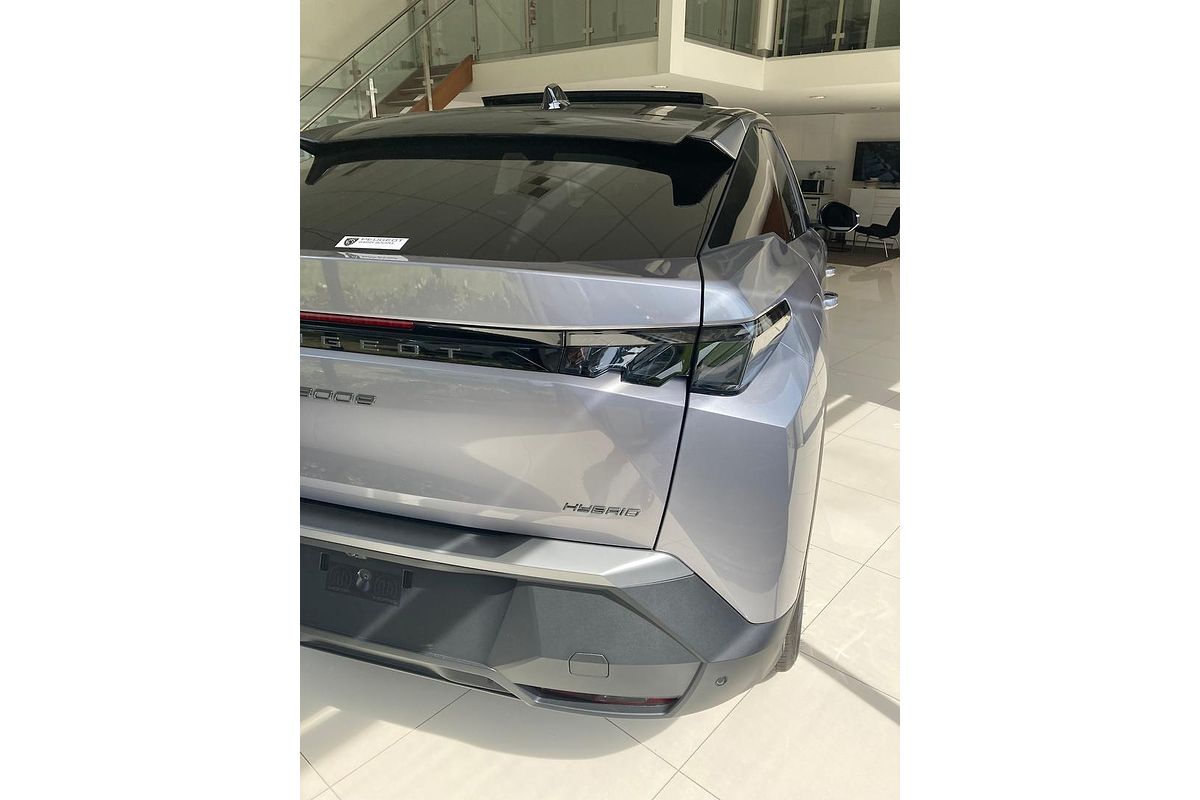 2024 Peugeot 3008 GT Premium Hybrid P64