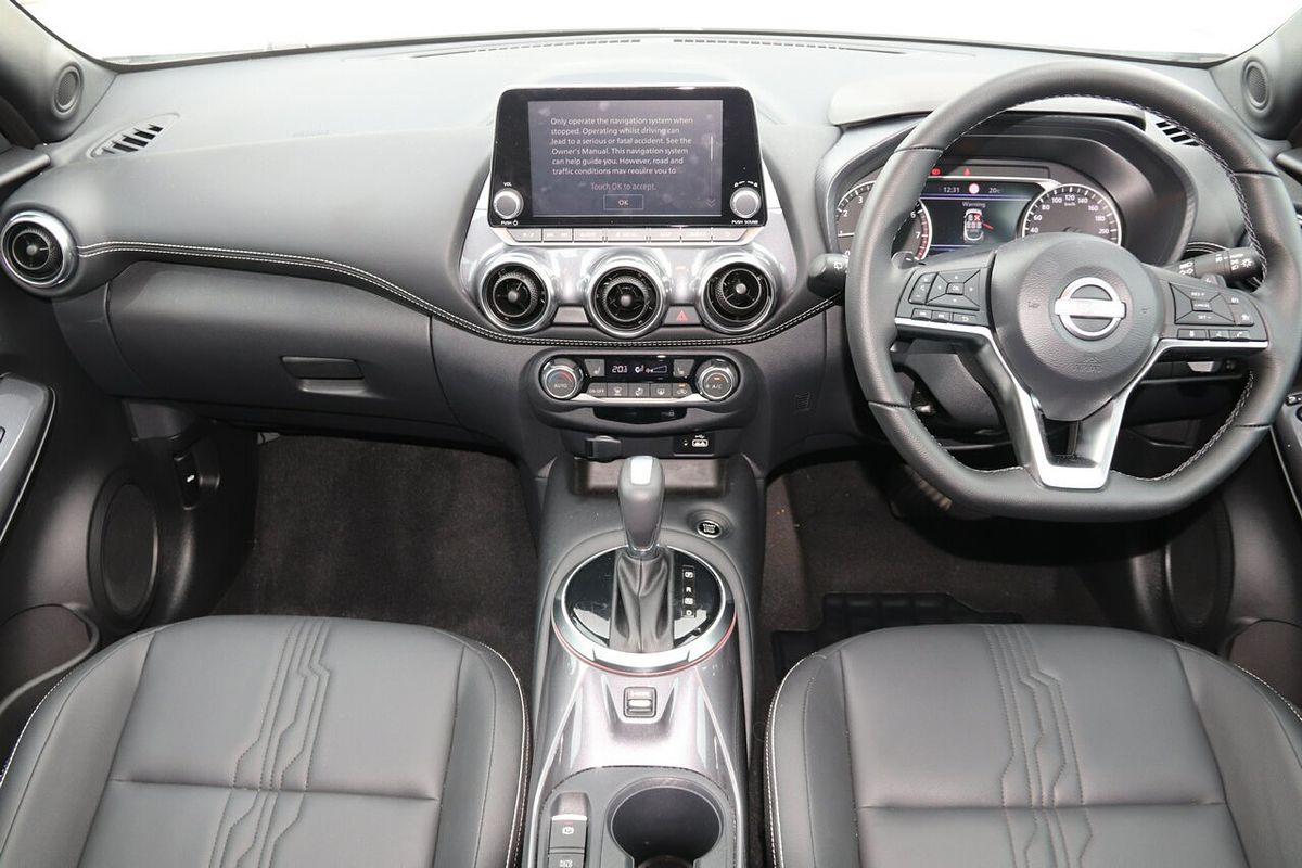 2023 Nissan JUKE ST-L F16