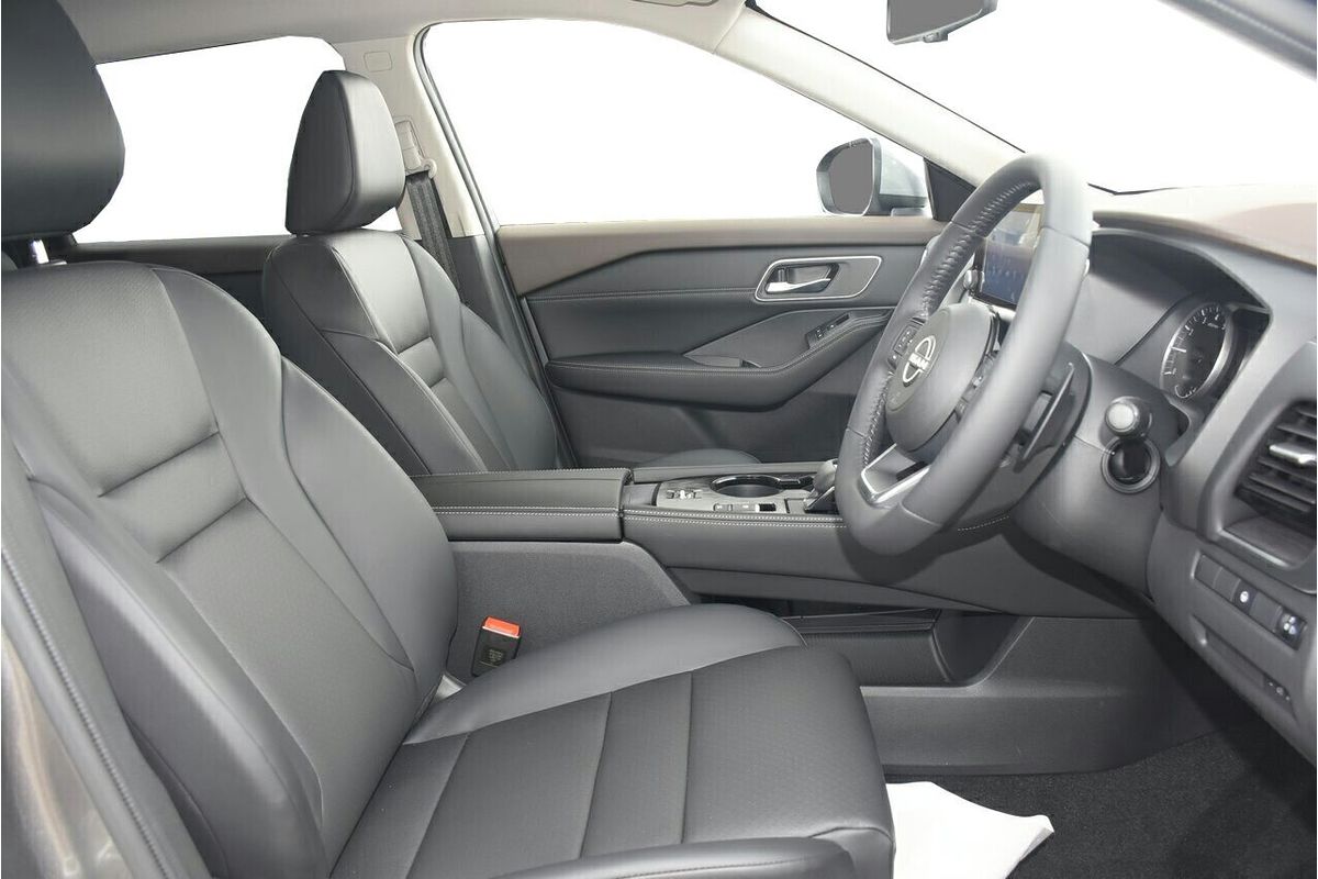 2024 Nissan X-TRAIL ST-L T33