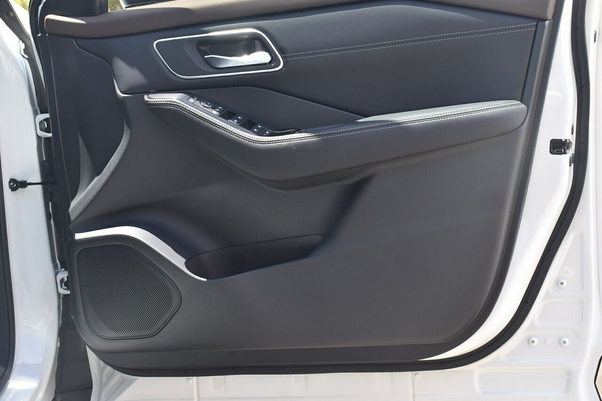 2024 Nissan X-TRAIL ST-L T33
