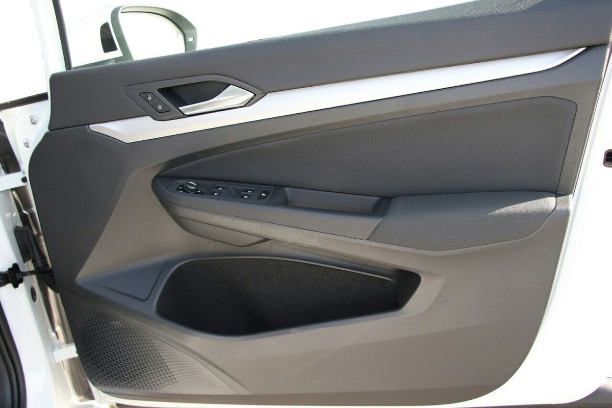 2024 Volkswagen Golf 110TSI Life 8