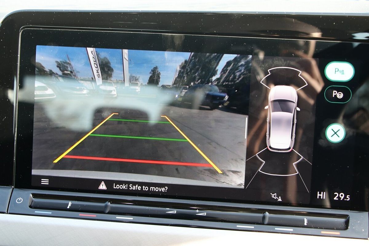 2024 Volkswagen Golf 110TSI Life 8