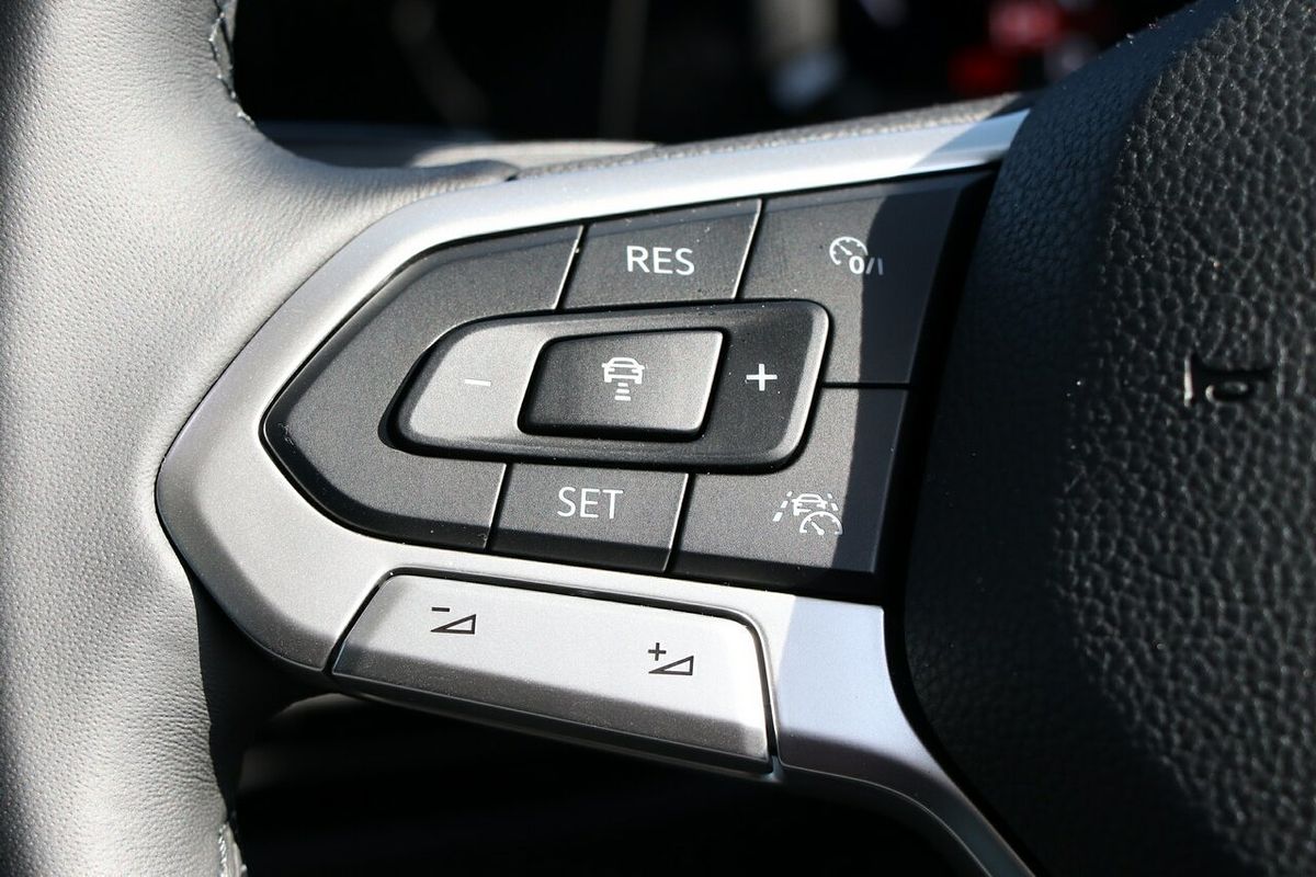 2024 Volkswagen Golf 110TSI Life 8