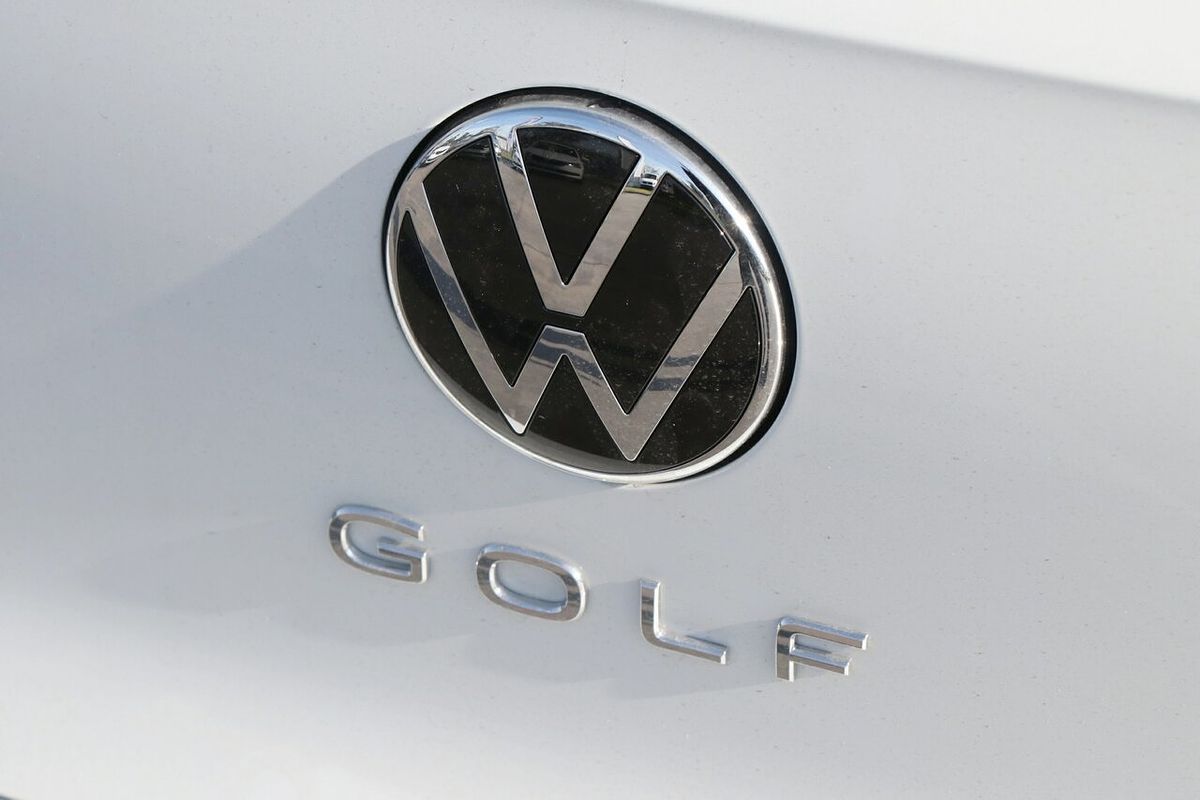 2024 Volkswagen Golf 110TSI Life 8