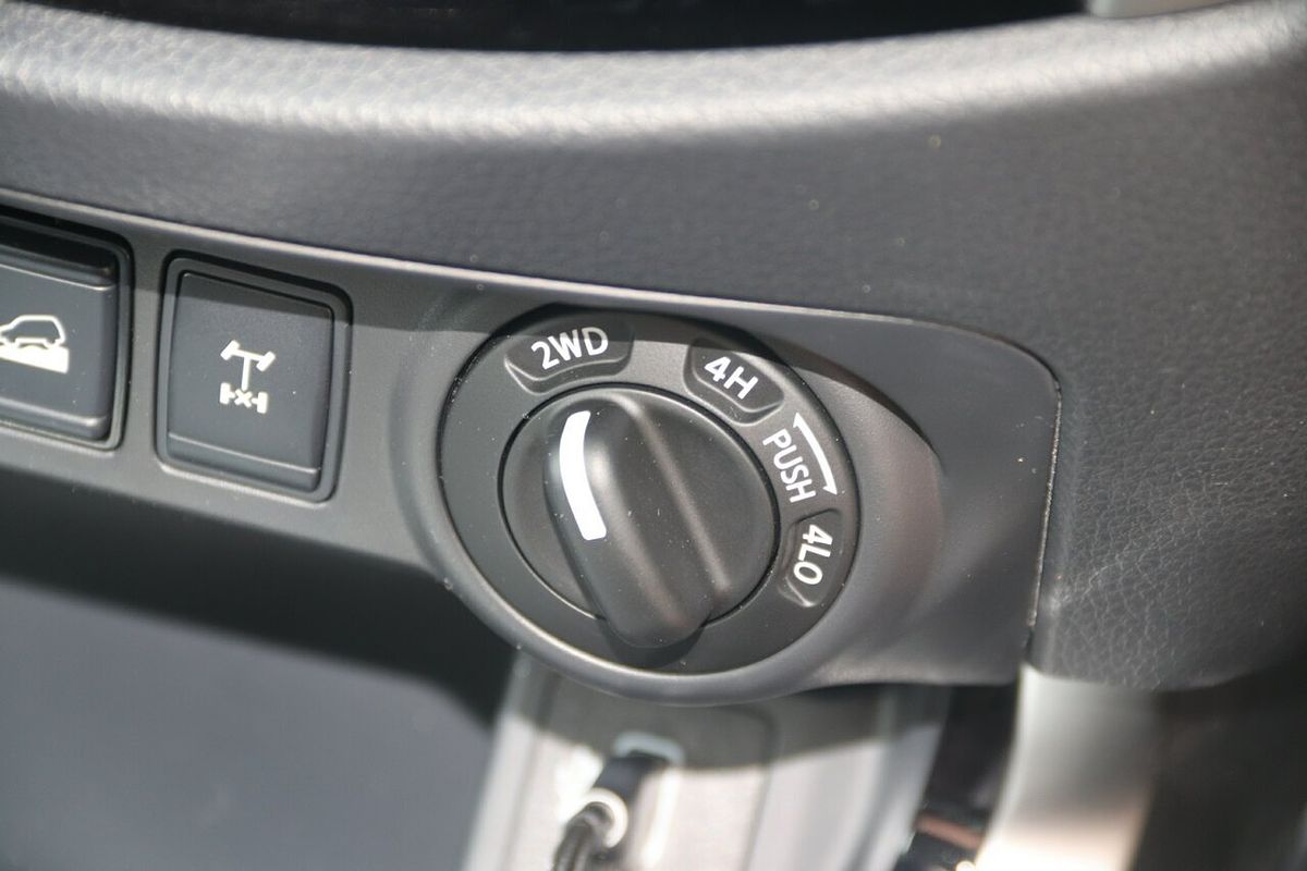 2024 Nissan Navara ST-X D23 4X4
