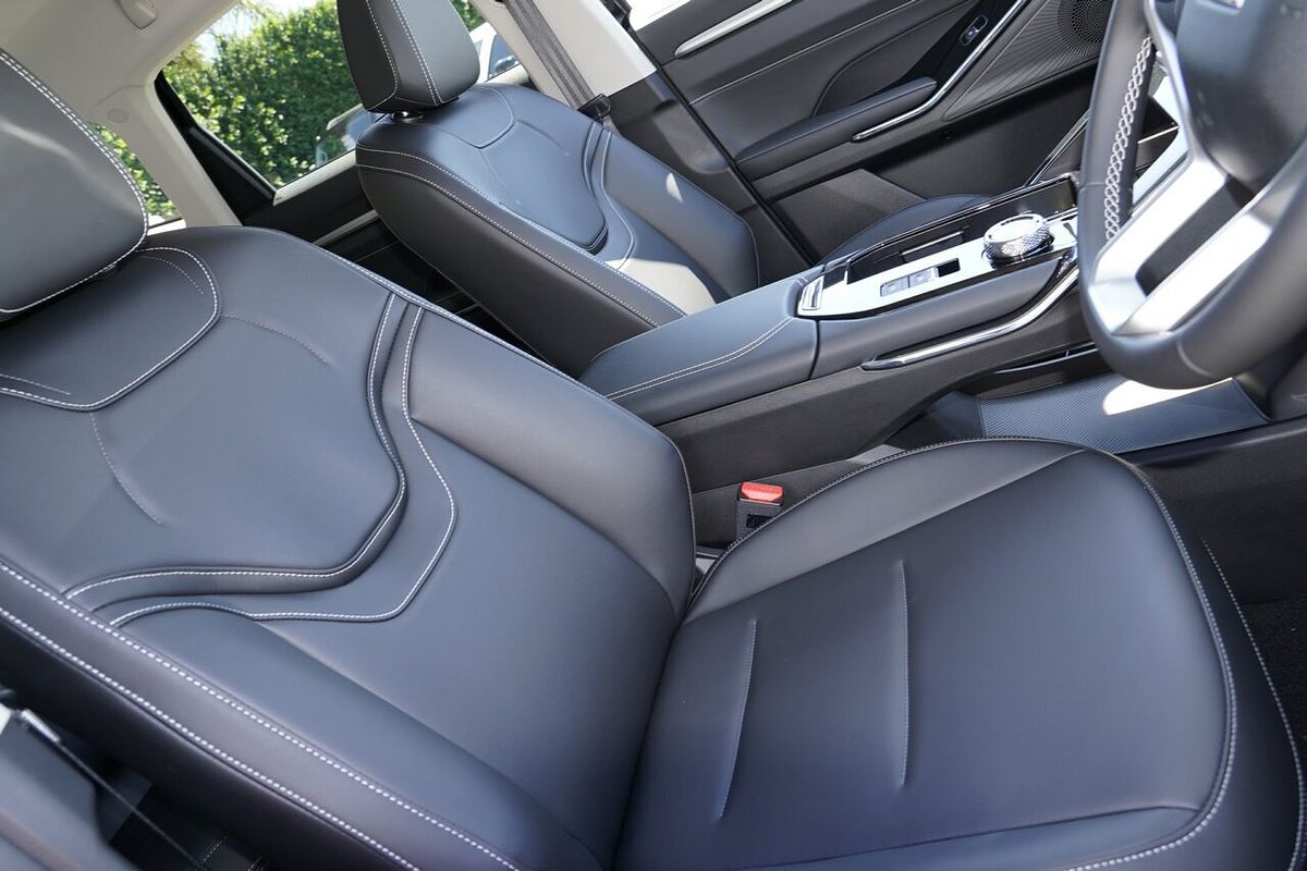 2024 GWM Haval H6 Lux B01