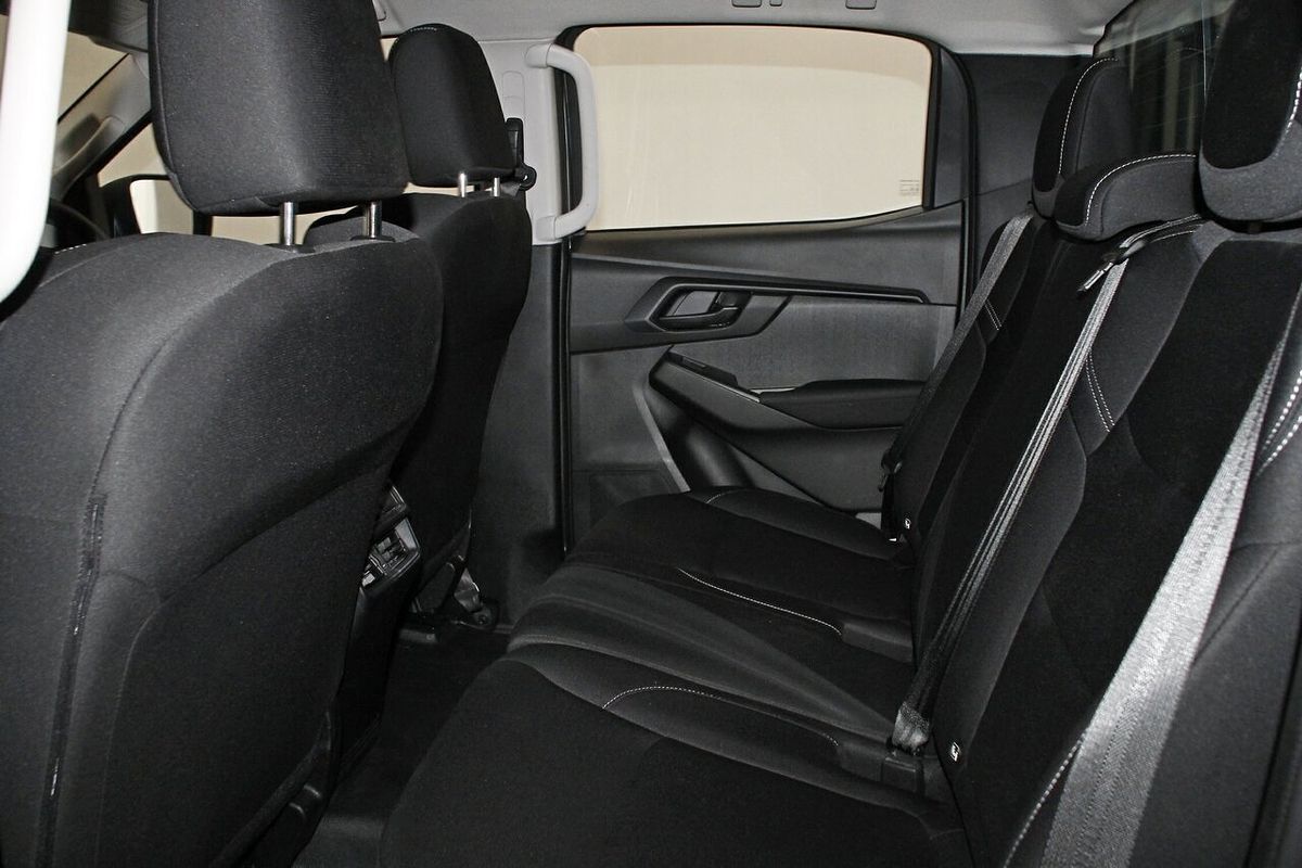 2024 Isuzu D-MAX SX 4X4