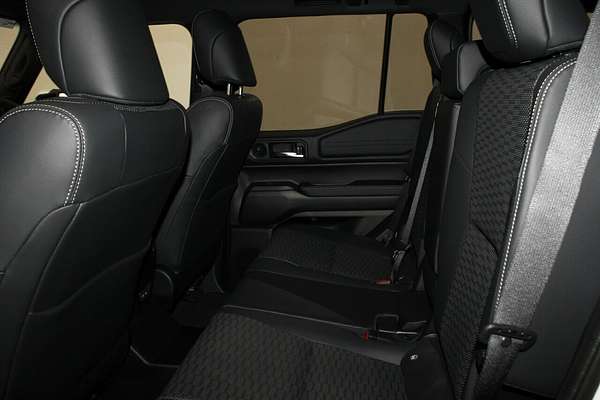 2024 Toyota Landcruiser Prado VX GDJ251R