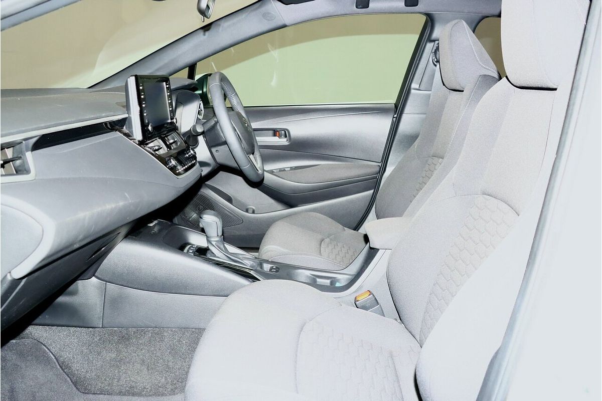 2022 Toyota Corolla SX Hybrid ZWE219R