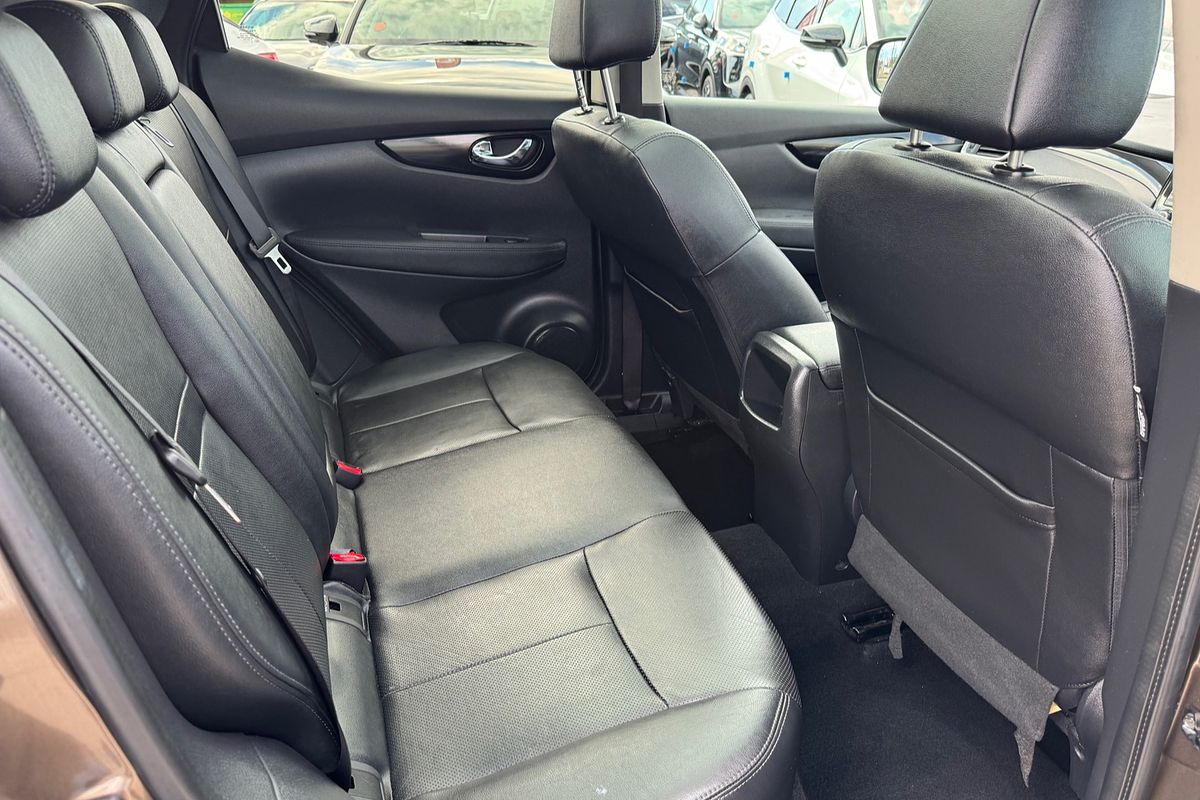 2015 Nissan QASHQAI Ti J11