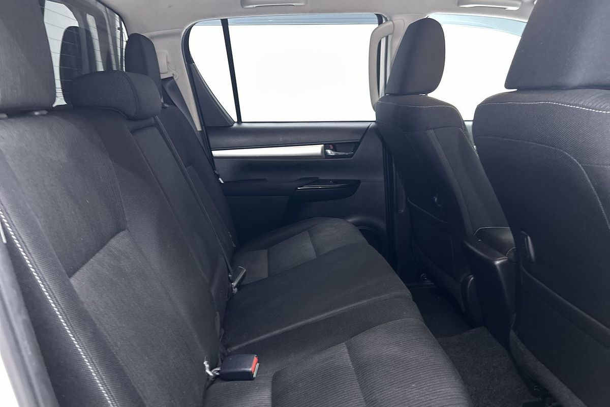 2017 Toyota Hilux SR5 GUN126R 4X4