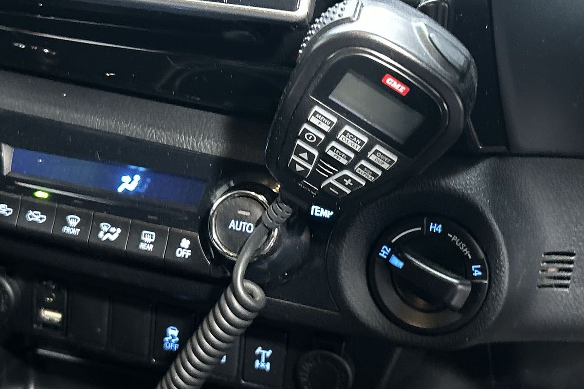 2017 Toyota Hilux SR5 GUN126R 4X4