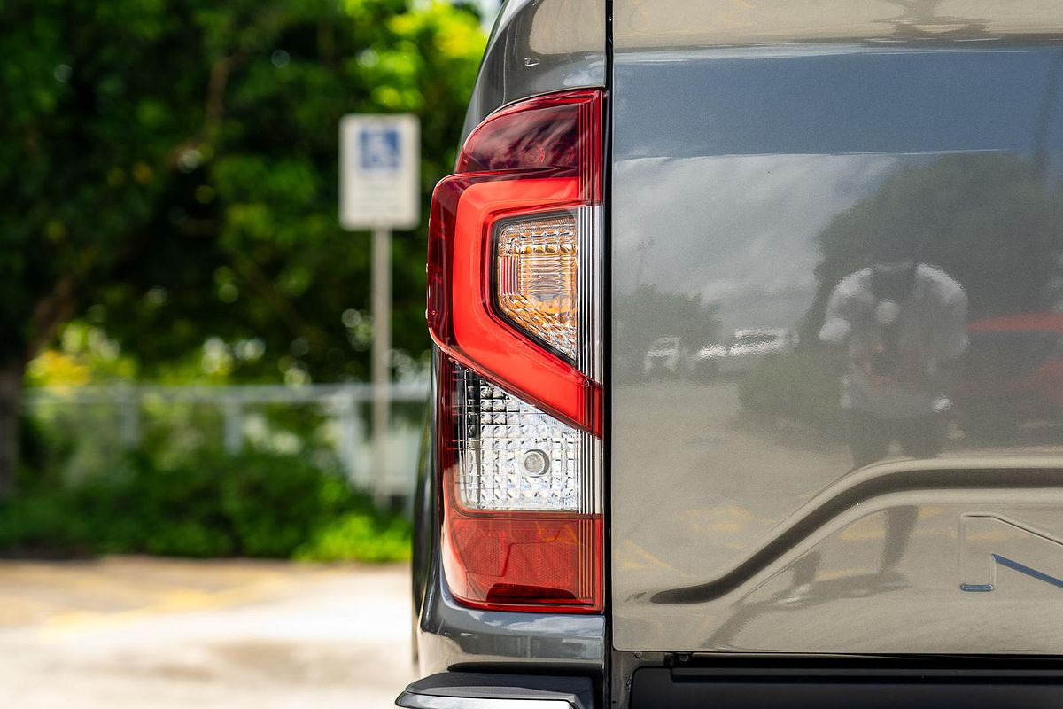 2024 Nissan Navara ST D23 4X4