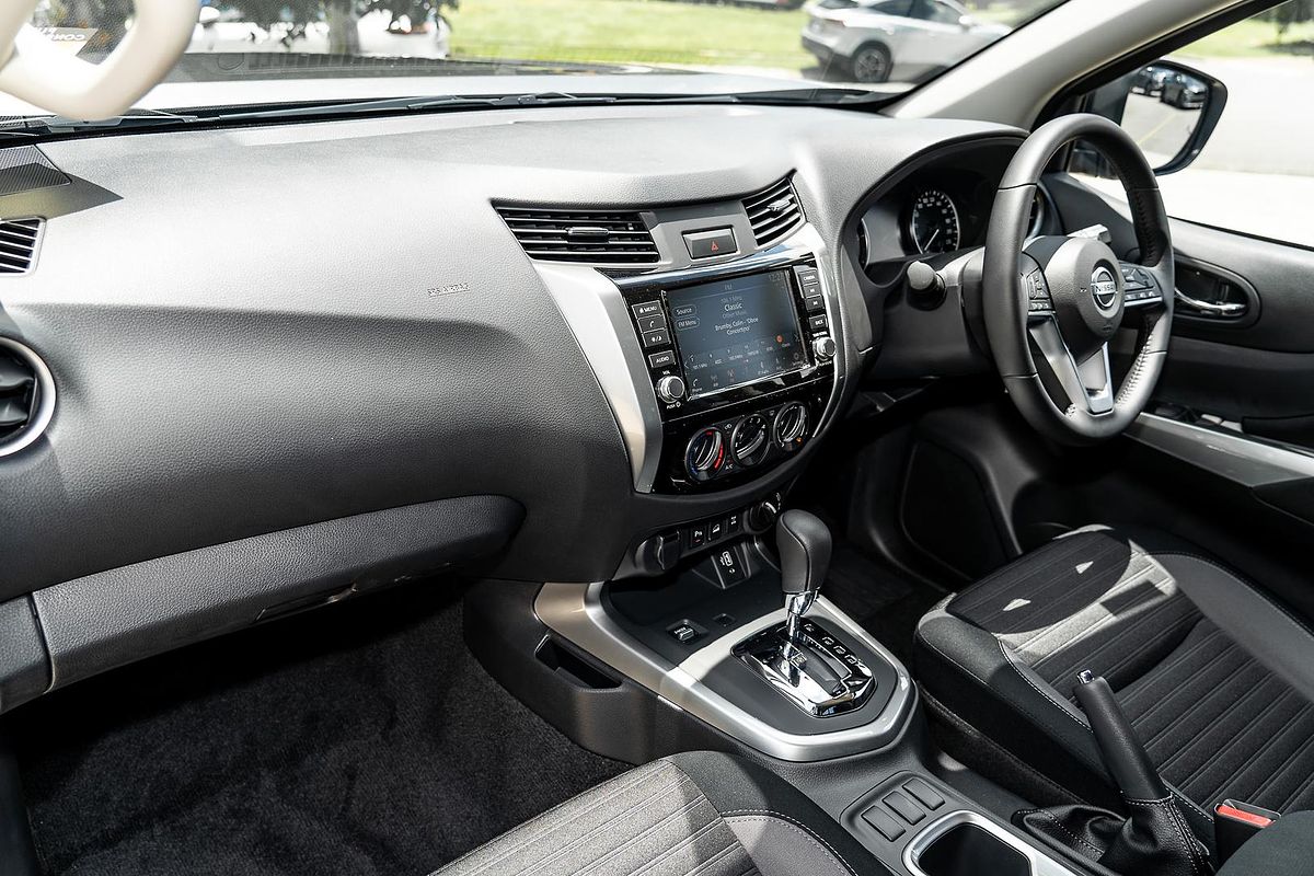 2024 Nissan Navara ST D23 4X4