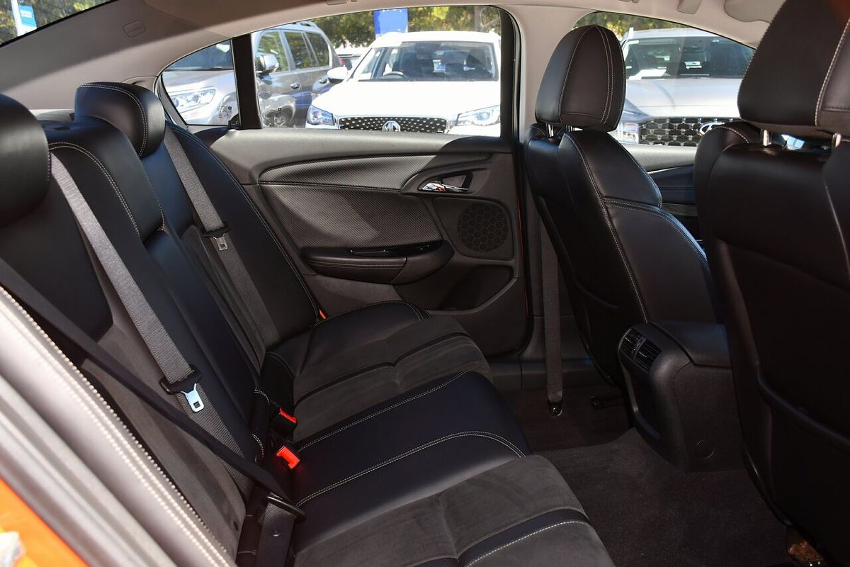 2013 Holden Commodore SV6 VF