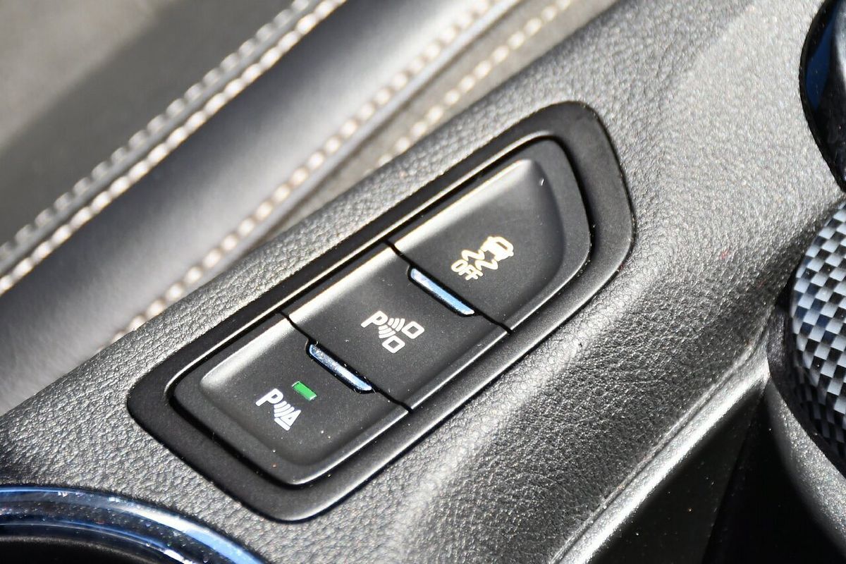 2013 Holden Commodore SV6 VF