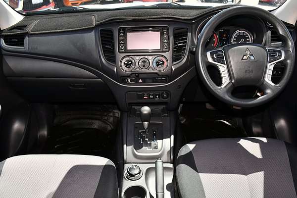 2021 Mitsubishi Triton GLX ADAS MR 4X4