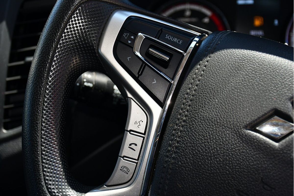 2021 Mitsubishi Triton GLX ADAS MR 4X4