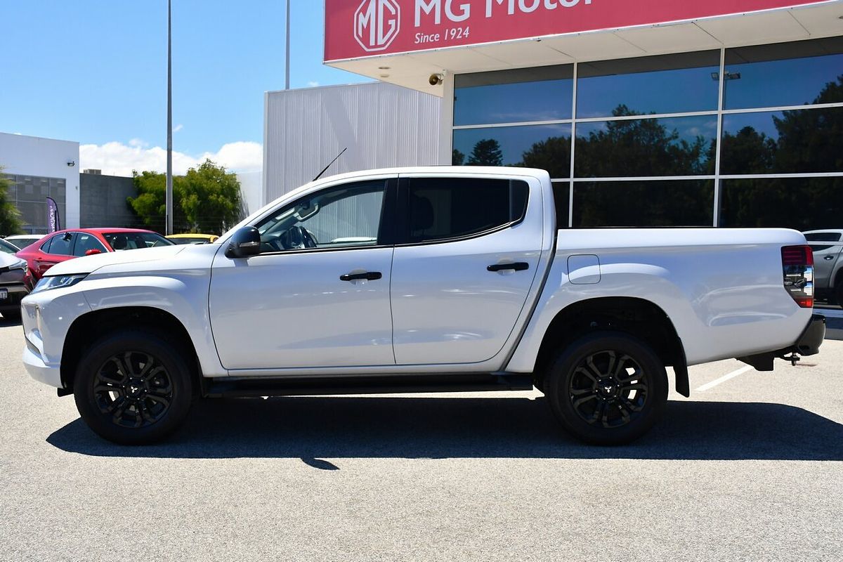 2022 Mitsubishi Triton GSR MR 4X4