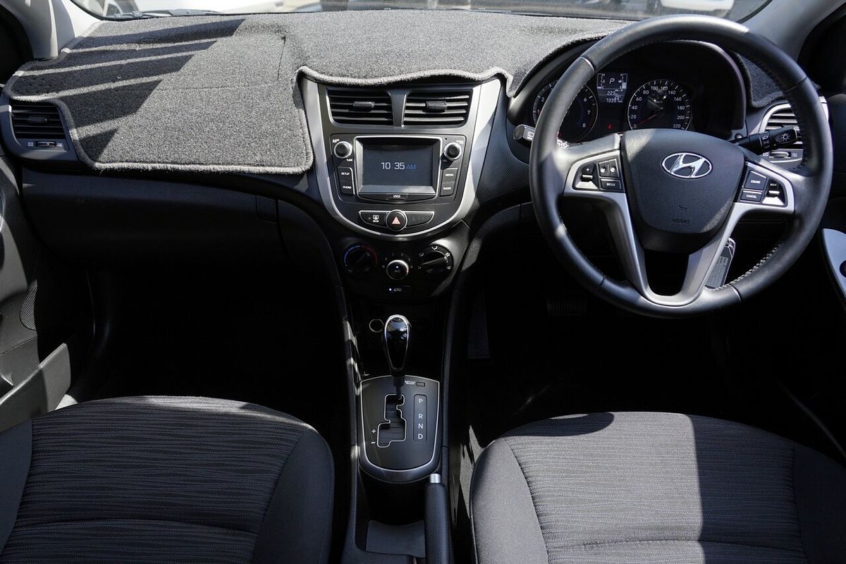 2017 Hyundai Accent Sport RB5